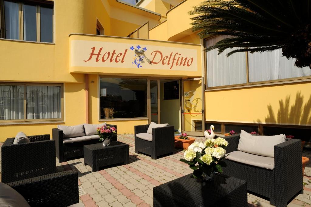 Hotel Delfino Laigueglia Exteriör bild